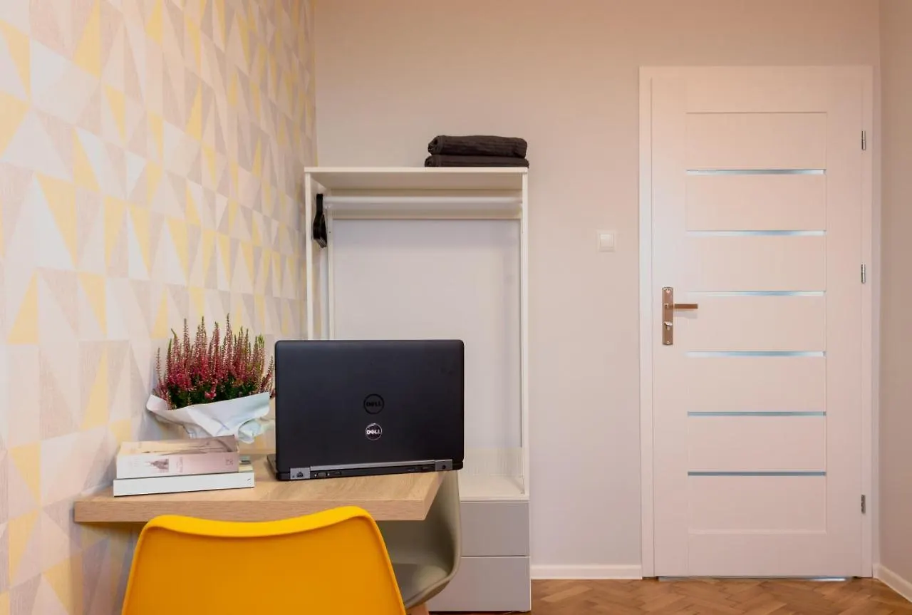 Initium Rooms - Pokoje Na Wynajem - Obroncow Wybrzeza 4D Гданьск